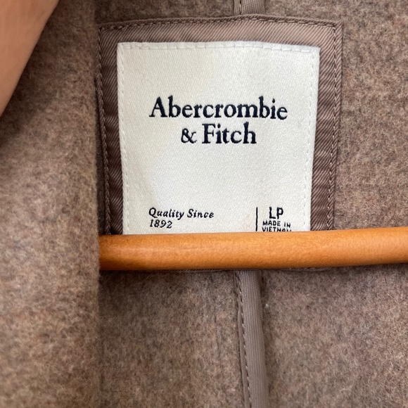 Abercrombie & Fitch Women's Wool-Blend Belted Dad Coat - Picture 3 of 7